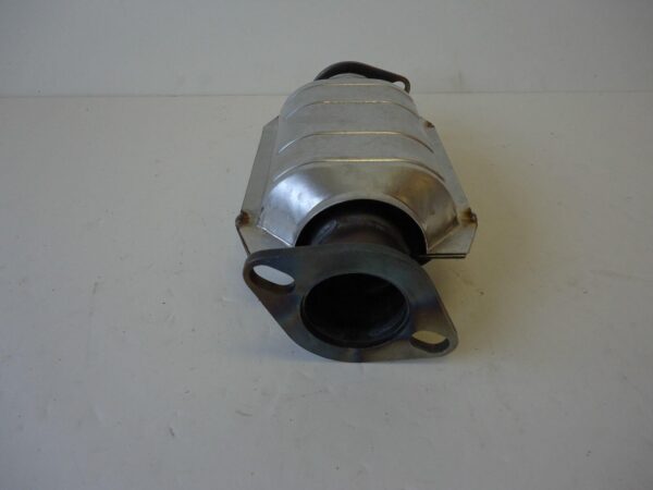 Catalytic Converter Nissan Altima Sedan 1995-1996 2.4L , 53100 - Image 3