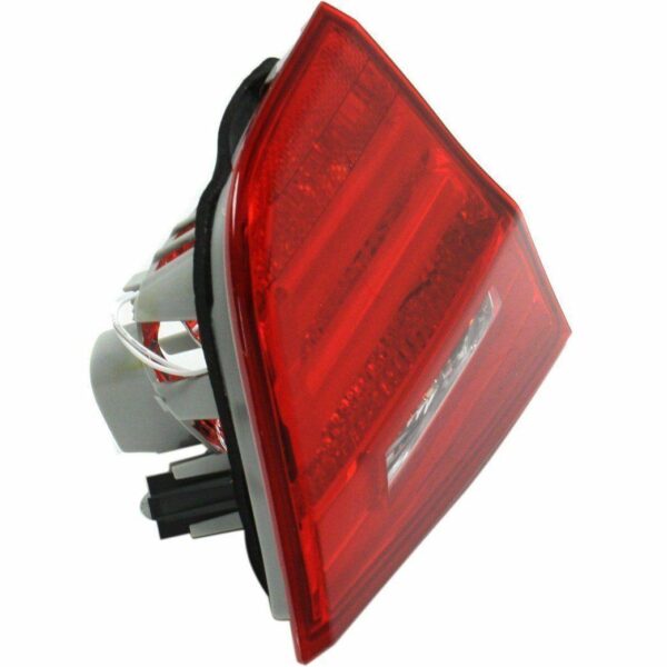 Trunk Lamp Driver Side Bmw 3 Series Sedan 2009-2011 (Back-Up Lamp) High Quality , BM2802105 - Image 3