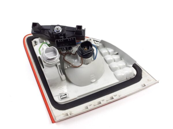 Trunk Lamp Driver Side Bmw 5 Series 2008-2010 High Quality , BM2802108 - Image 2