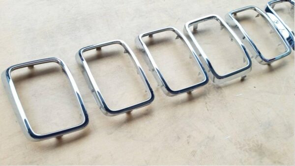 Grille Trim Jeep Grand Cherokee 2017-2021 Ring Set Chrome 7-Pc Exclude Srt/Trackhawk , CH1210125 - Image 3
