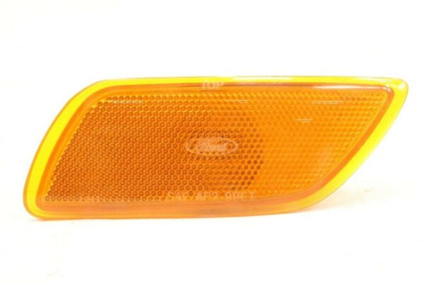 Signal Lamp Front Driver Side Ford Focus 2005-2007 (Mount In Bumper) High Quality , FO2550141 - Image 2