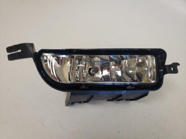 Fog Lamp Front Driver Side Lincoln Town Car 2003-2005 , FO2593219 - Image 2