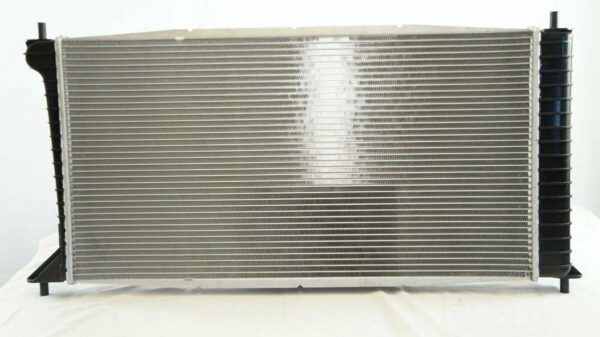 Radiator Lincoln Navigator 2005-2006 (2719) 4.6L/5.4L V8 , FO3010252 - Image 3