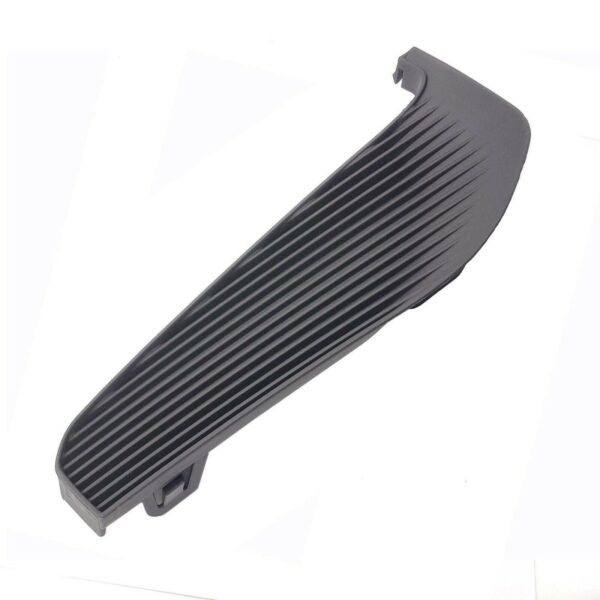 Daytime Running Lamp Cover Passenger Side Chevrolet Malibu 2016-2018 Textured , GM1039230 - Image 2