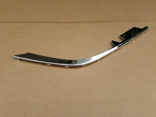 Bumper Moulding Front Driver Side Cadillac Dts 2006-2011 Chrome , GM1046100 - Image 3