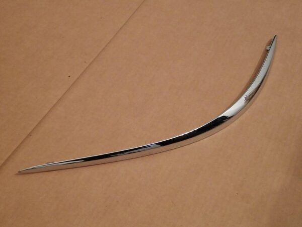 Bumper Moulding Front Passenger Side Buick Lacrosse 2005-2009 Chrome , GM1047101 - Image 3