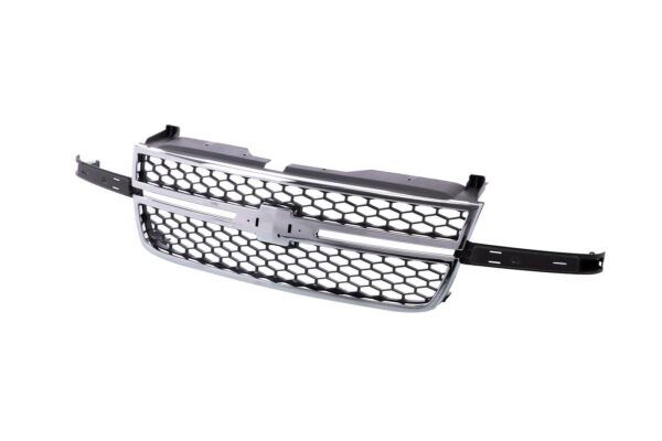 Grille Chevrolet Silverado 3500 2005-2006 Chrome Frame With Gray Honrycomb O5 Ss/Center Bar Needs Wing Inserts , GM1200546 - Image 2