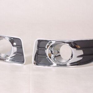 Fog Lamp Bezel Front Driver Side Chevrolet Malibu Maxx 2006-2007 Chrome/Black Lt/Ltz Model/Classic , GM2598103
