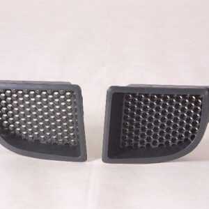 Fog Lamp Cover Front Driver Side Saturn Vue 2002-2005 , GM2598104