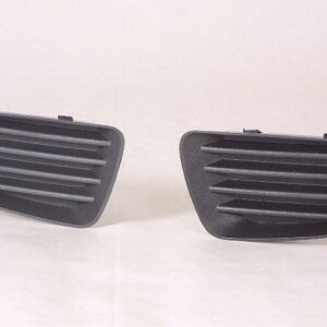 Fog Lamp Cover Front Driver Side Saturn Vue 2006-2007 , GM2598107