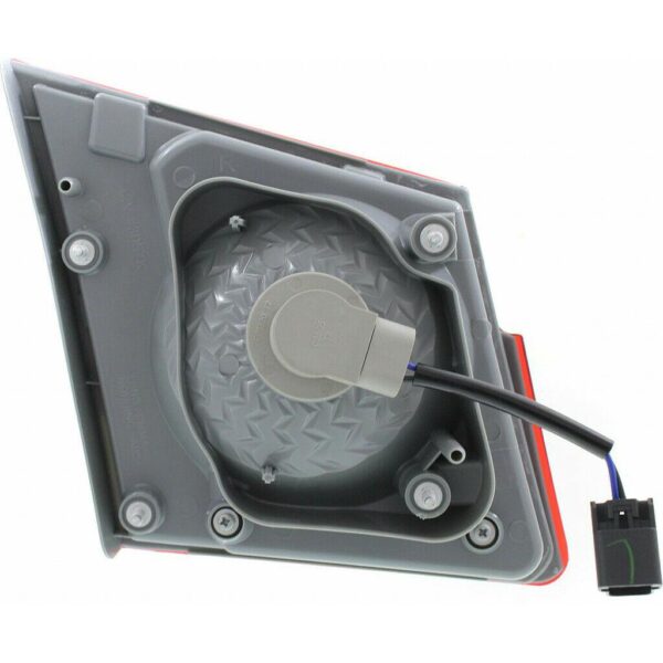 Trunk Lamp Passenger Side Chevrolet Cruze Limited 2016 (Back-Up Lamp) High Quality , GM2803102 - Image 3