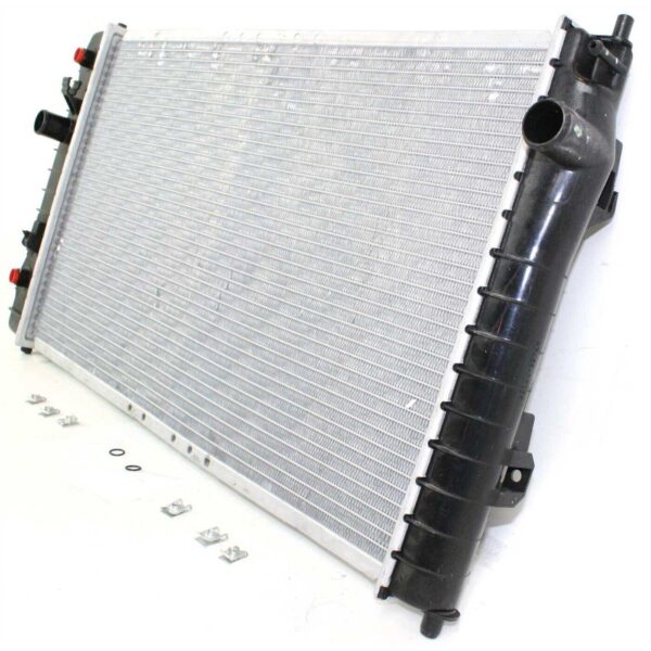 Radiator Chevrolet Cavalier 2002-2005 (2518) 2.2L , GM3010416 - Image 2