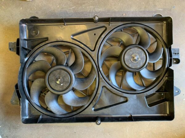 Cooling Fan Assembly Chevrolet Equinox 2005 3 Pin Plug , GM3117103 - Image 4