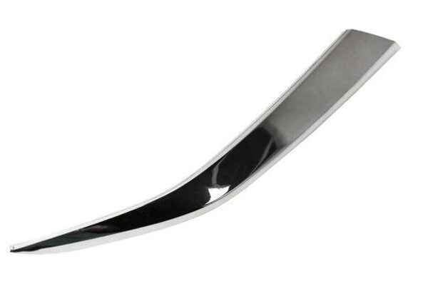 2019-2020 Hyundai Santa Fe Bumper Moulding Front Passenger , HY1047115 - Image 2