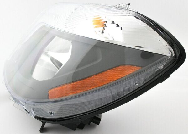 Head Lamp Driver Side Mercedes Sprinter 2500 2014-2017 Halogen High Quality , MB2502221 - Image 3