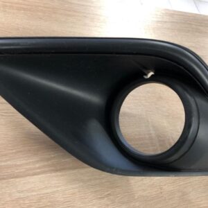 2019-2020 Mitsubishi Outlander Fog Lamp Bezel Front Driver , MI1038127