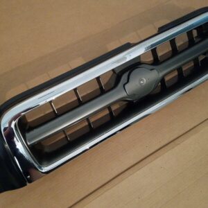 Grille Nissan Pathfinder 1999-2001 Chrome/Silver/Charcoal Le Model From 12/1998 , NI1200192