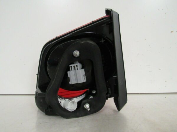 Trunk Lamp Driver Side Volkswagen Tiguan 2009-2011 High Quality , VW2802108 - Image 4